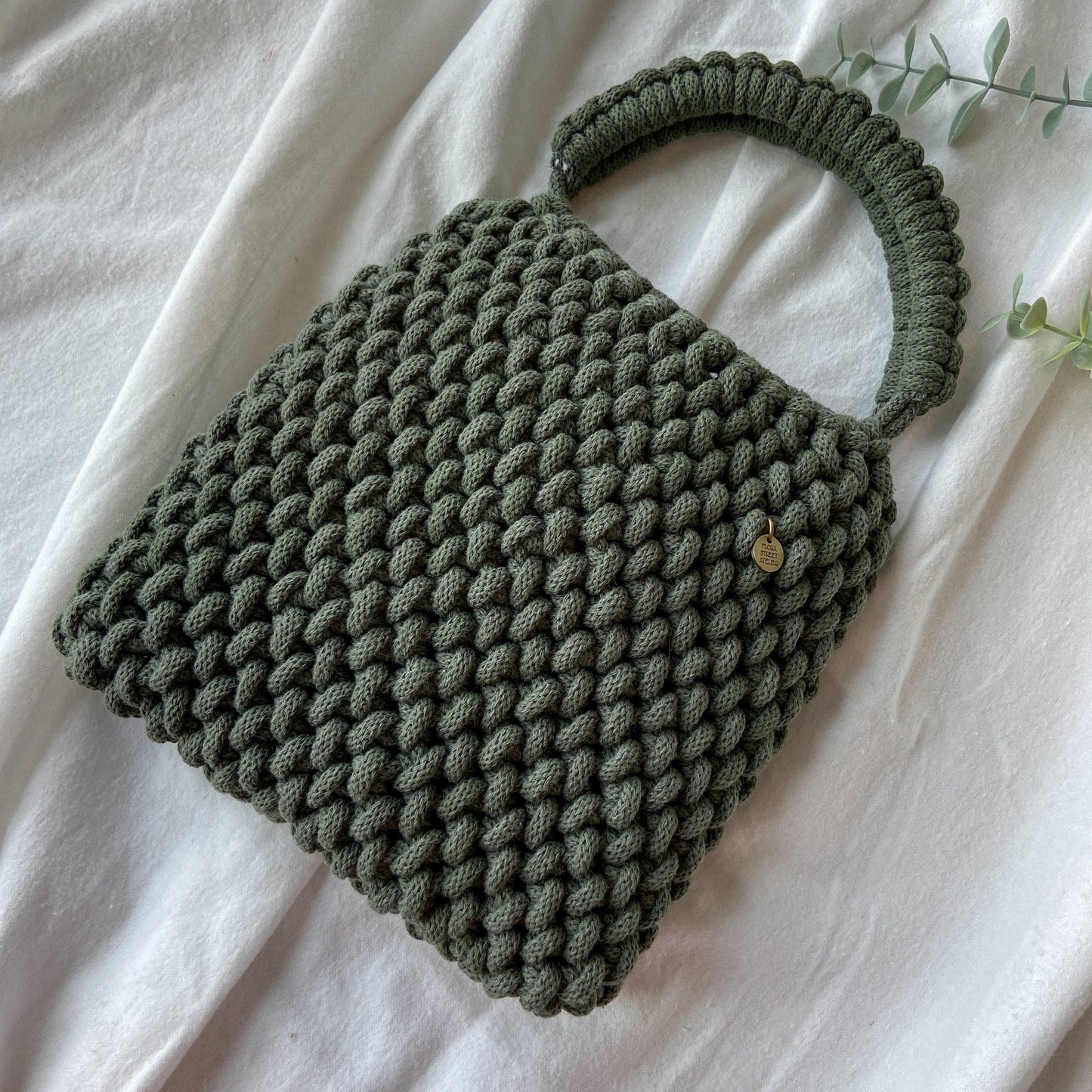Handwoven macrame top handle bag made from sustainable cotton rope, French inspired fall accessory
