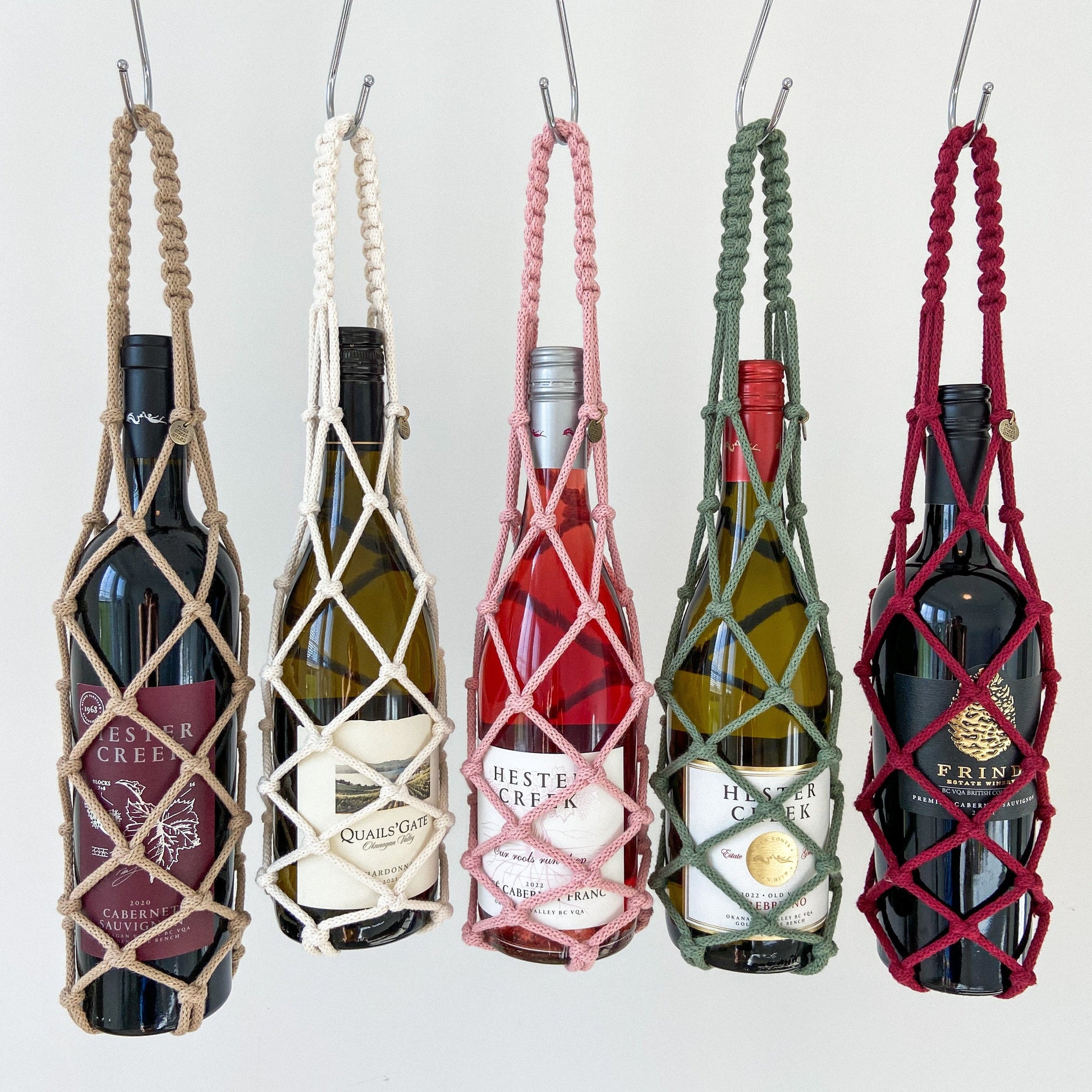 Flora Street Atelier Handmade Macrame Wine Carrier "De Vino" Macrame Wine Tote | Bottle Carrier