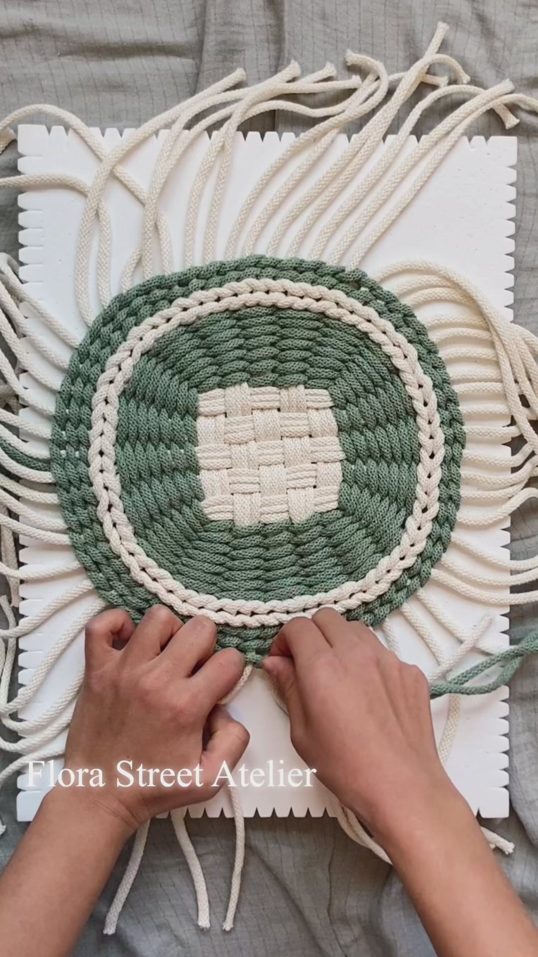 How to make macrame table decor mat by Macrame with Flora